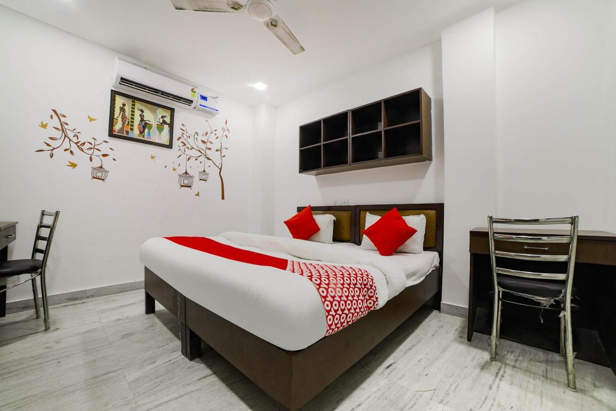 Seven S Hotel